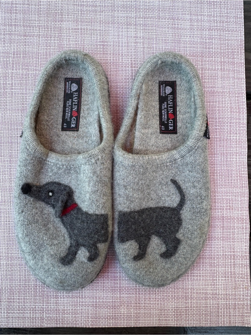 Haflinger Gray 109% NewWool Slippers with Dark Gray Dog Motif EU43 M10 W11